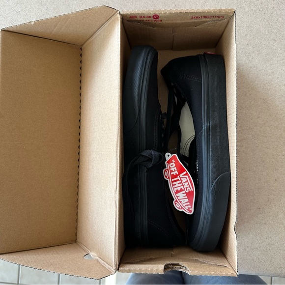 Vans- authentic. - Picture 4 of 5